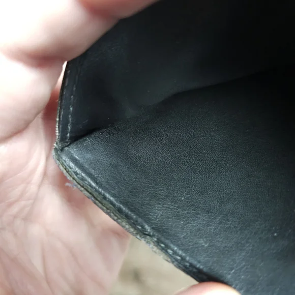 LOUIS VUITTON - wallet - Picture 3 of 14